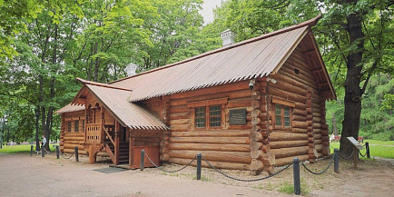 Домик Петра I в Коломенском открыт после реконструкции