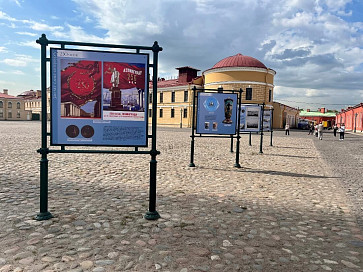 Выставка «К 320-летию Санкт-Петербурга» в Музее истории Санкт-Петербурга